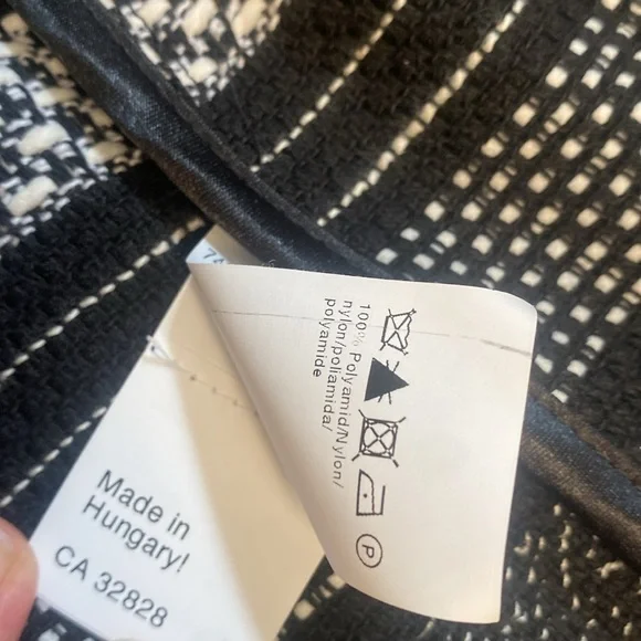 AirField Striped Black and White Blazer - Picture 15 of 17